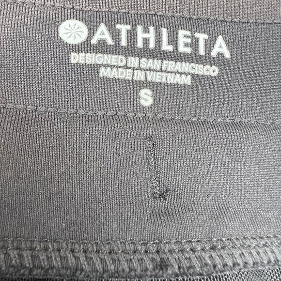 Athleta shorts, elastic drawstring waist, pockets, size S black - Picture 5 of 7